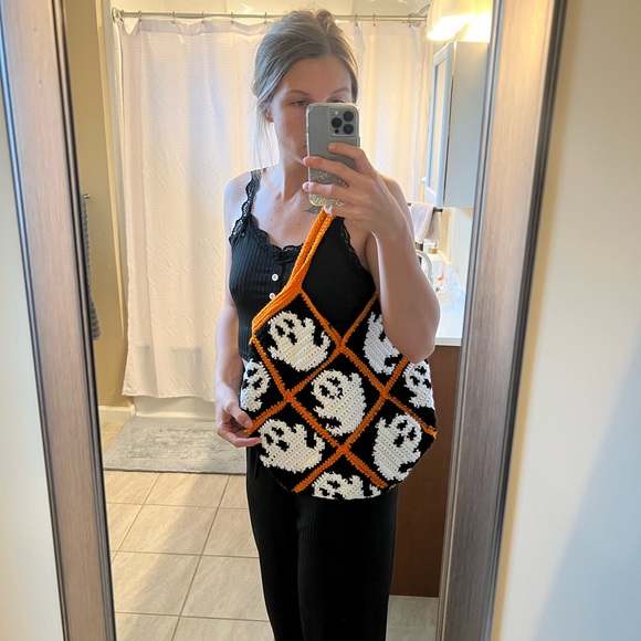 Hand Crocheted Black and Orange Spooky Ghost Bag 👻🎃 - Picture 7 of 7